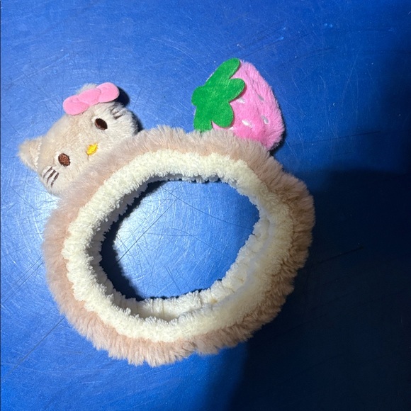 HELLO KITTY SPA HEADBAND - Picture 5 of 5
